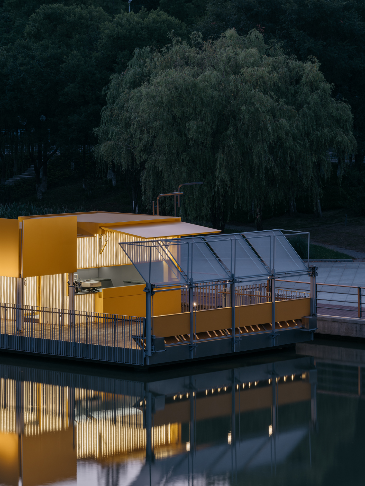 The Bloom Box - architizer